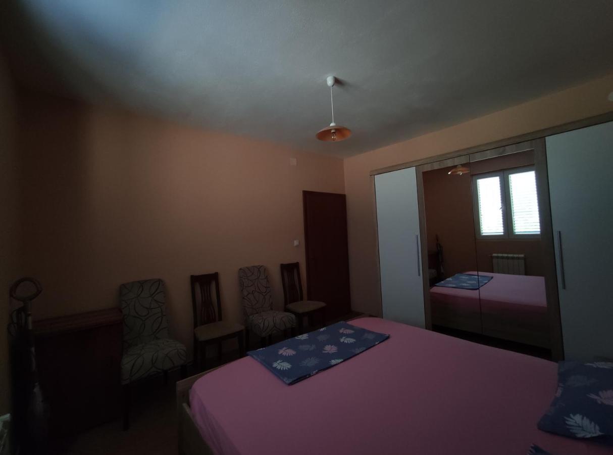 Апартаменти Apartman Bujkovic Sutvara Котор Номер фото